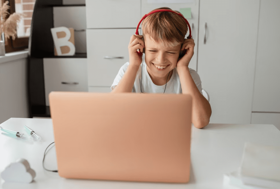 Коли розпочинати дитині навчання програмуванню? Огляд основних напрямів